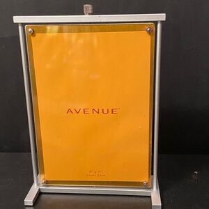 Avenue Matte Nickel Free Stand Swing Double Glass 5 x 7” Photo Frame NEW